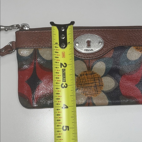 Fossil Floral Pattern Wristlet - Brown and Red - Picture 14 of 15